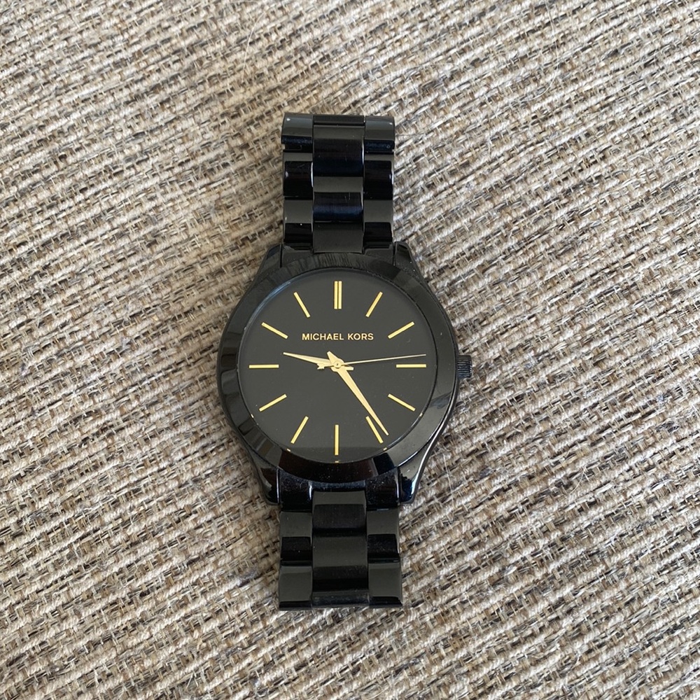 MK slim face watch